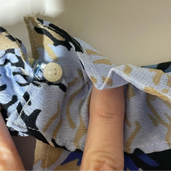 Talbots Floral Ruffle Neckline Tank Blouse Size Petite - Picture 9 of 9